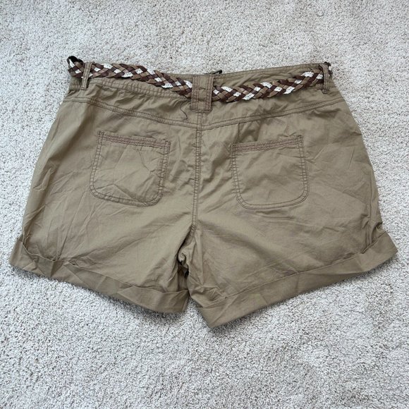 Maurices Womens Shorts Size 20 Brown Kaki Cuffed Belted NWT - Picture 12 of 13